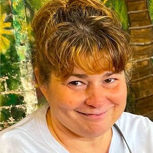 Meet your Posher, Clydelle